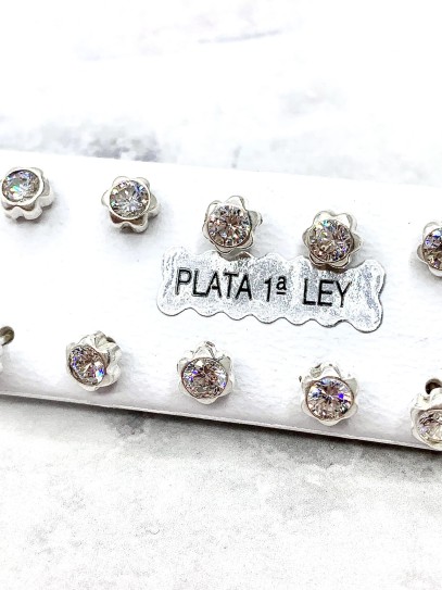 Flower Zirconia Earrings with Screw Closure 7mm