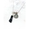 Collar doble protección de plata: Medalla de San Benito y puño de la figa