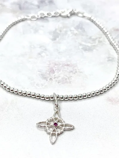 Pulsera 'Bridget' de Nudo Brujas y Rubí