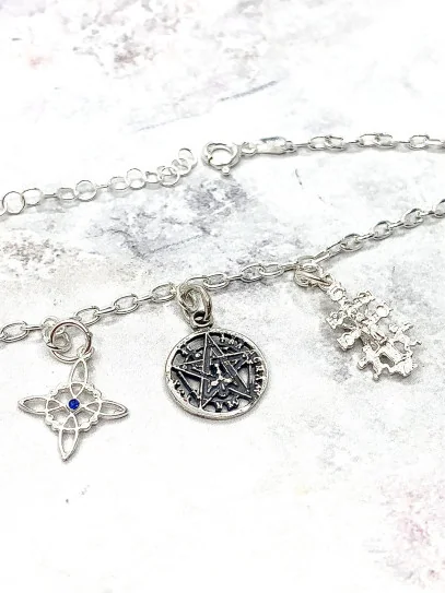 Triple protection silver anklet: Witch's Knot, Caravaca Cross and Tetragrammaton