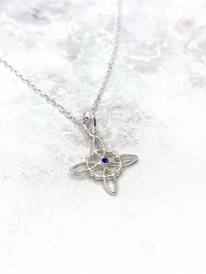 Mini Witches Knot in Blue Topaz | Water Signs (Pisces, Cancer and Scorpio)