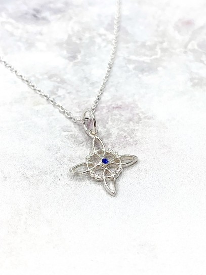 Nudo de Bruja mini de Topacio azul | Signos de Agua (Piscis, Cáncer y Escorpio)