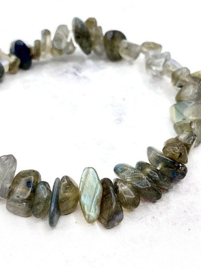Pulsera 'India' de chip de Labradorita | Protección e intuición