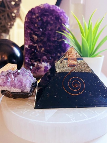 Pirámide de Orgonita - Turmalina negra | Protección extrema