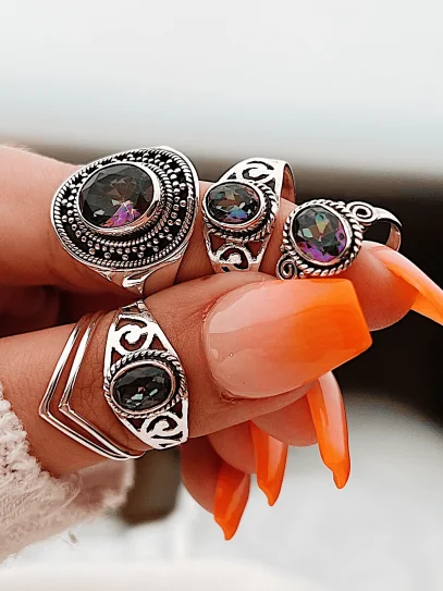Anillo 'Carolina' de Topacio místico