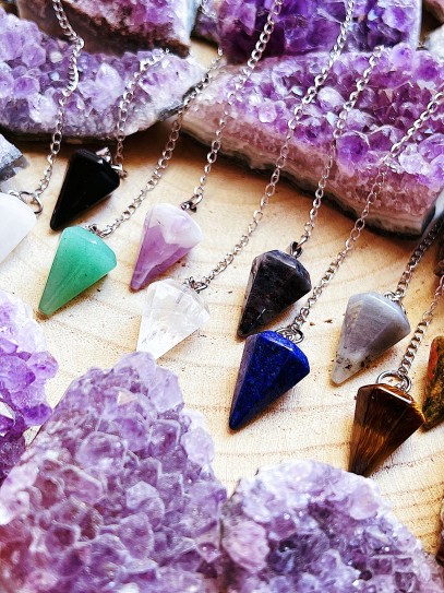 Péndulo curativo de Reiki de minerales