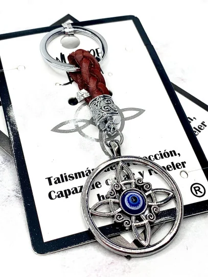 Witch's Knot talisman protective keychain
