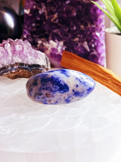 Small Sodalite stone | Intelligence and studies
