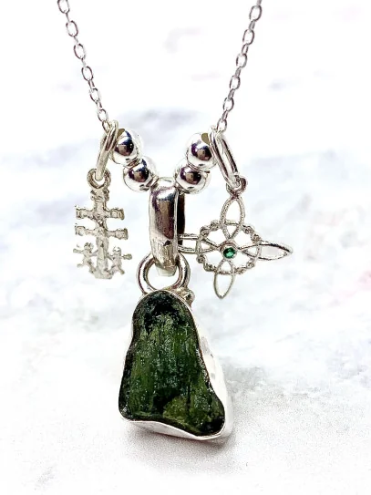 Collar de Moldavita triple protección de plata | Buena suerte - Espiritualidad
