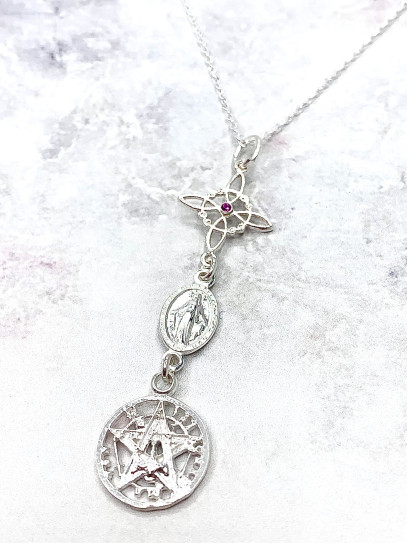 Triple protection necklace: Witch's Knot, Miraculous Medal of the Virgin of the Ruby, and Tetragrammaton