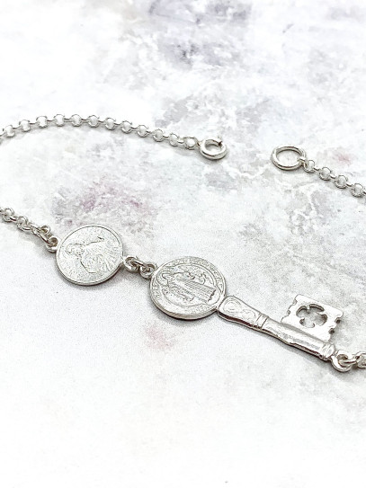 Pulsera triple protección de plata: Medalla llave de San Benito y San Judas Tadeo mini