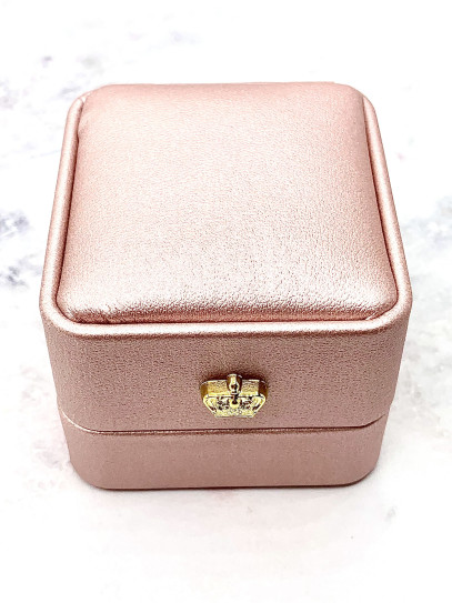 Estuche 'Queen' para regalo de piel rosa - Anillos y pendientes