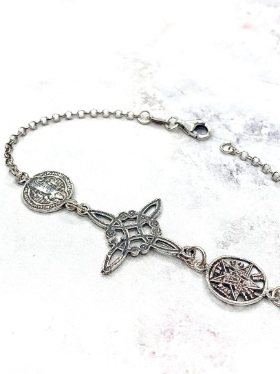 Triple protection silver anklet: Witches Knot, Tetragrammaton and Saint Benedict Medal