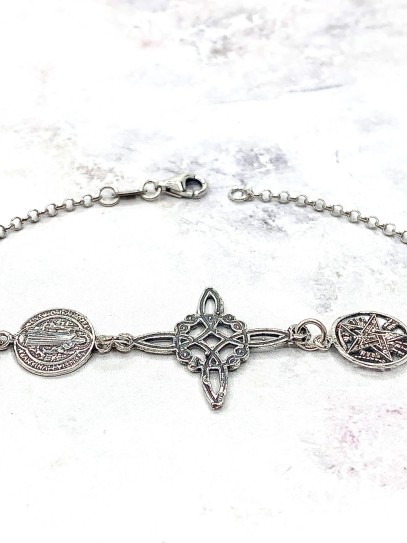 Triple protection silver anklet: Witches Knot, Tetragrammaton and Saint Benedict Medal