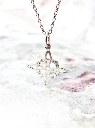 Collar mini 'Agatha' de Nudo Brujas