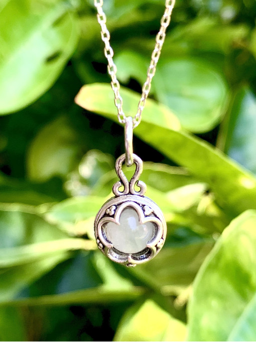 Collar 'Gotland' súper mini de Piedra luna