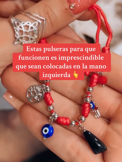 Pulsera de los 7 nudos de protección y charms de la suerte