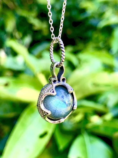 Labradorite 'Gotland' Necklace