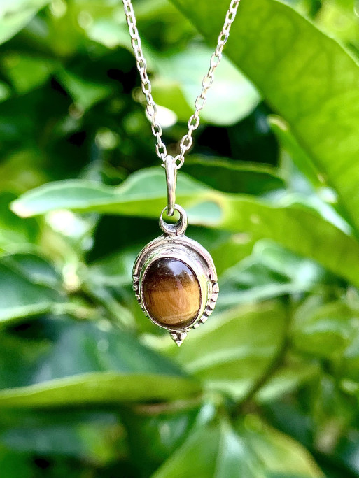 Collar 'Trishna' de Ojo de Tigre - Protección y suerte