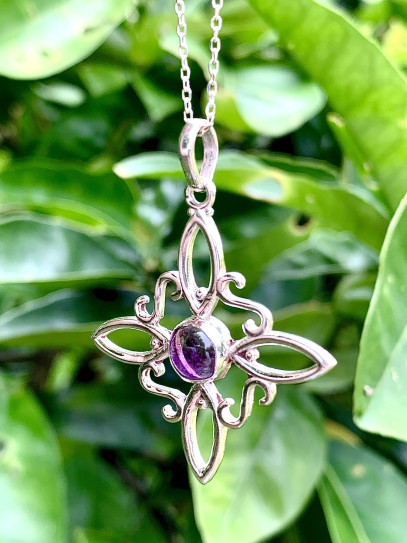 Collar 'Sabrina' de Nudo Brujas y Amatista