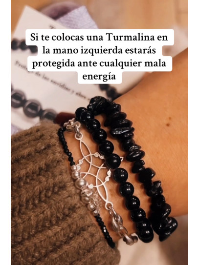 Black Tourmaline 'Asha' bracelet 8mm | Protection and cleaning