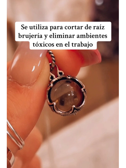 Collar triple protección de plata: Gotland Cuarzo ahumado mini, Nudo de Bruja y Cruz de Caravaca