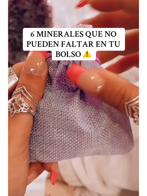 6 quartz that you should carry in your bag