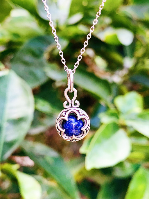 Super mini 'Gotland' lapis lazuli necklace
