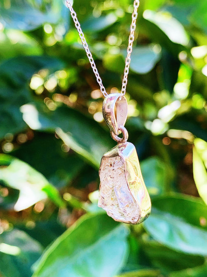 Collaret Llum Còsmica ✨ de Quars Herkimer de plata | Protecció i neteja