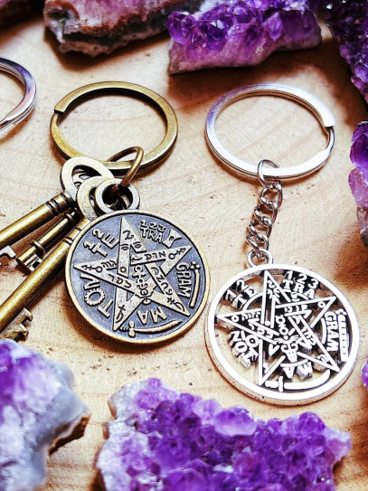 Llavero talismán de protección: Tetragramatón de plata