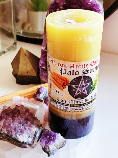 Velón Esotérico “Alma de Ruda” 🌿✨ Limpieza y Protección con Palo Santo