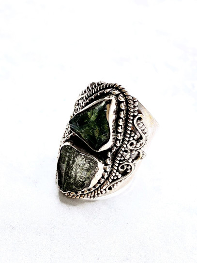 Anillo Portal de Abundancia ✨ de Moldavita | Protección