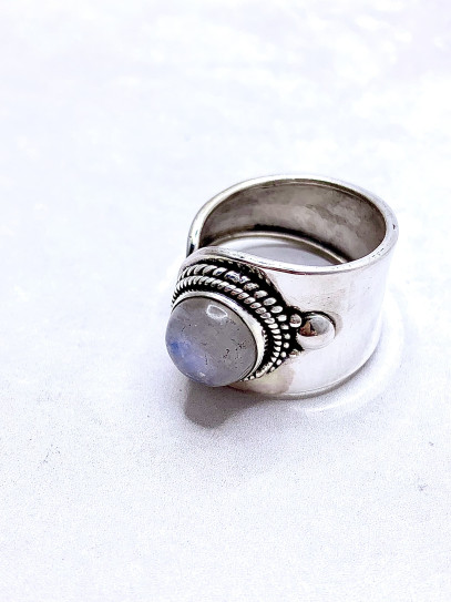 Moonstone 'Native Soul' Ring – Femininity and Protection