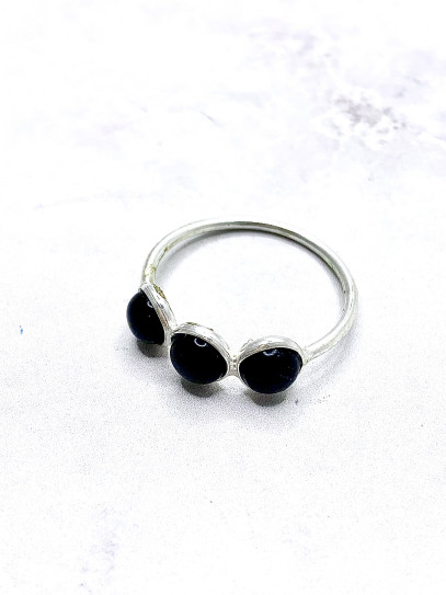 Anillo 'Trilogía Sagrada' ✨ de Ónix - Protección