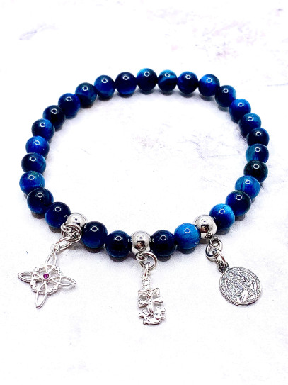 Triple protection silver bracelet: Witch's Knot, Caravaca Cross and Saint Benedict with blue Tiger's Eye
