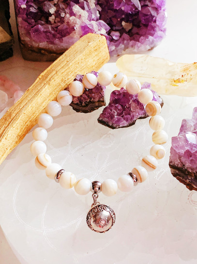 Pulsera Luz de los Ángeles ✨ de Madre Perla 8 mm