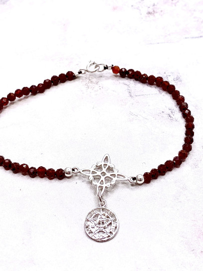 Sacred Triple Protection Bracelet 🔮 Silver · Witch's Knot · Tetragrammaton · Garnet