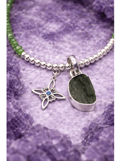 Pulsera triple protección del cielo ✨ de Moldavita, Nudo de Bruja y Olivina