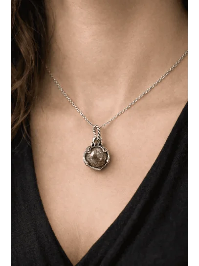 Collar 'Gotland' de Pirita - Imán de la abundancia