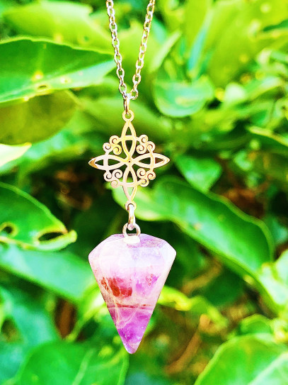 'Agatha' Pendulum made of natural stone and Witch's Knot - Protection and healing