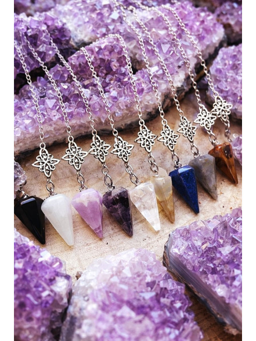 'Agatha' Pendulum made of natural stone and Witch's Knot - Protection and healing