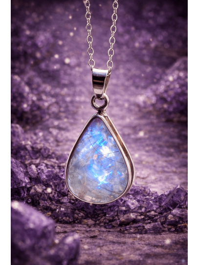 Moon Teardrop Necklace ✨ made of natural moonstone - Protection and intuition
