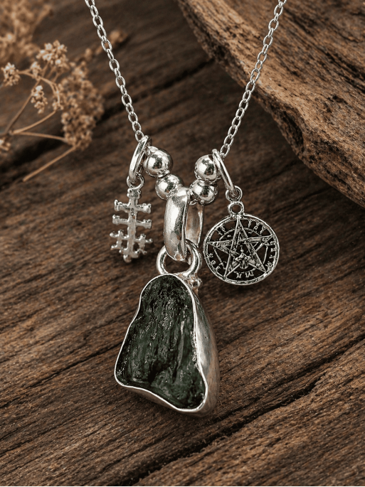 Collaret de Moldavita triple protecció CÒSMICA de Tetragramató i Caravaca