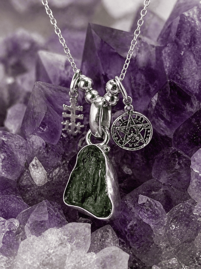 Collar de Moldavita triple protección CÓSMICA de Tetragramatón y Caravaca