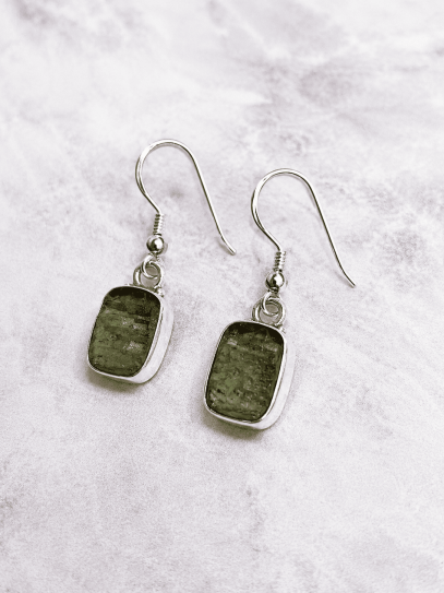 ✨ Pendientes Nebulosa Verde de Moldavita 💚 certificada y de plata