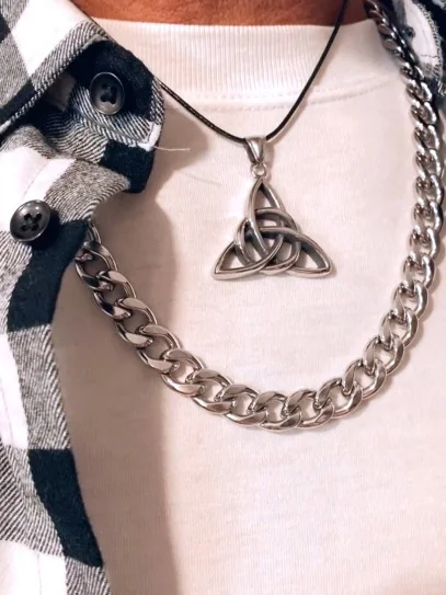 Collar 'Triqueta' de Acero Inoxidable (316L)
