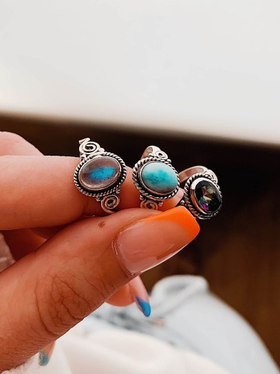 Anillo 'Venus' de Labradorita