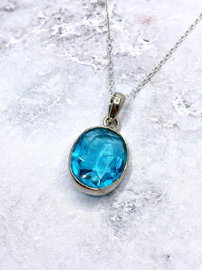 Blue Topaz 'Monroe' necklace