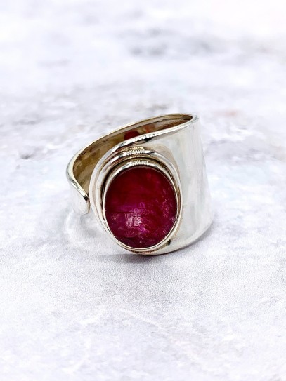 Ruby 'Thailand' ring