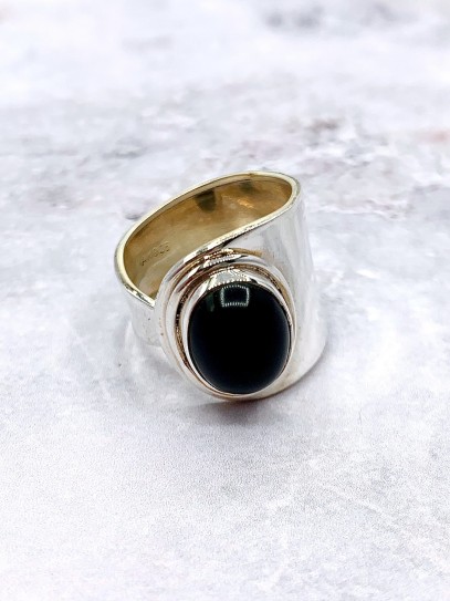 Onyx 'Thailand' ring
